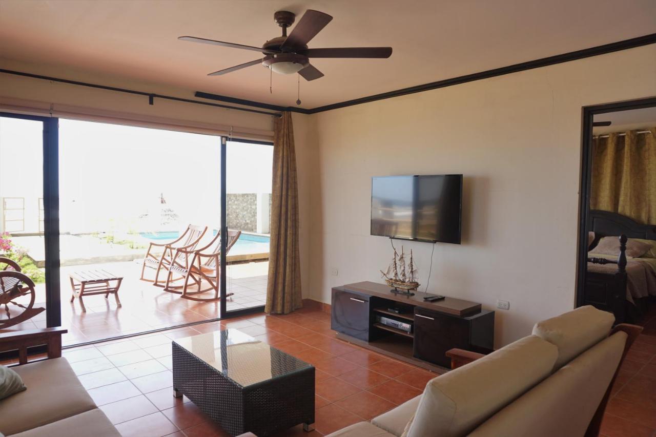 Amahula Beach House, Pool And Surf Salinas Ngoại thất bức ảnh