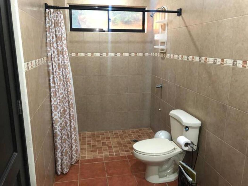 Amahula Beach House, Pool And Surf Salinas Ngoại thất bức ảnh